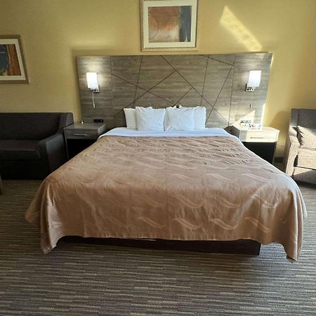 Quality Inn Near I-72 And Hwy 51 Forsyth Экстерьер фото