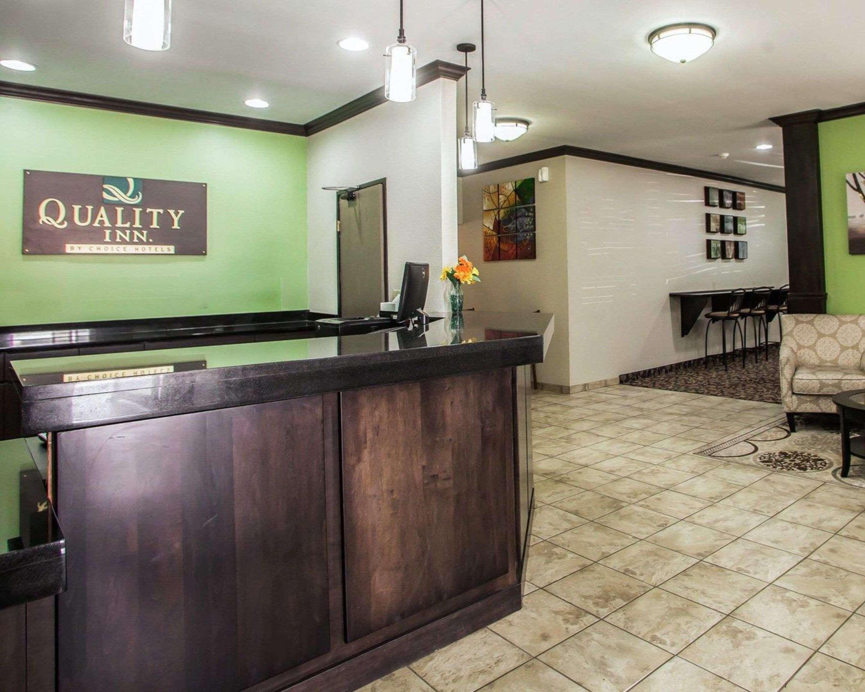 Quality Inn Near I-72 And Hwy 51 Forsyth Экстерьер фото