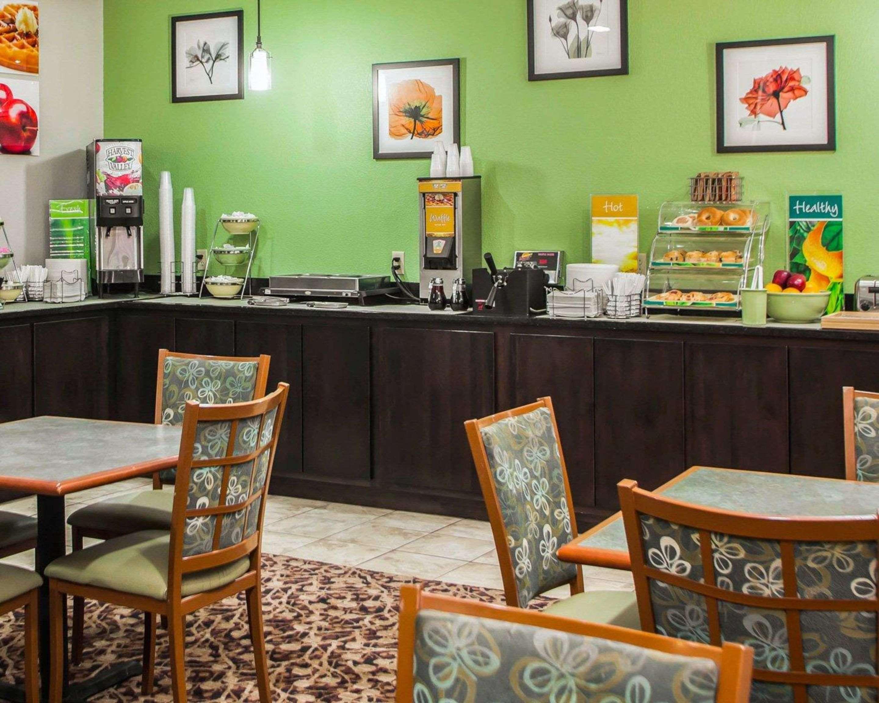 Quality Inn Near I-72 And Hwy 51 Forsyth Экстерьер фото