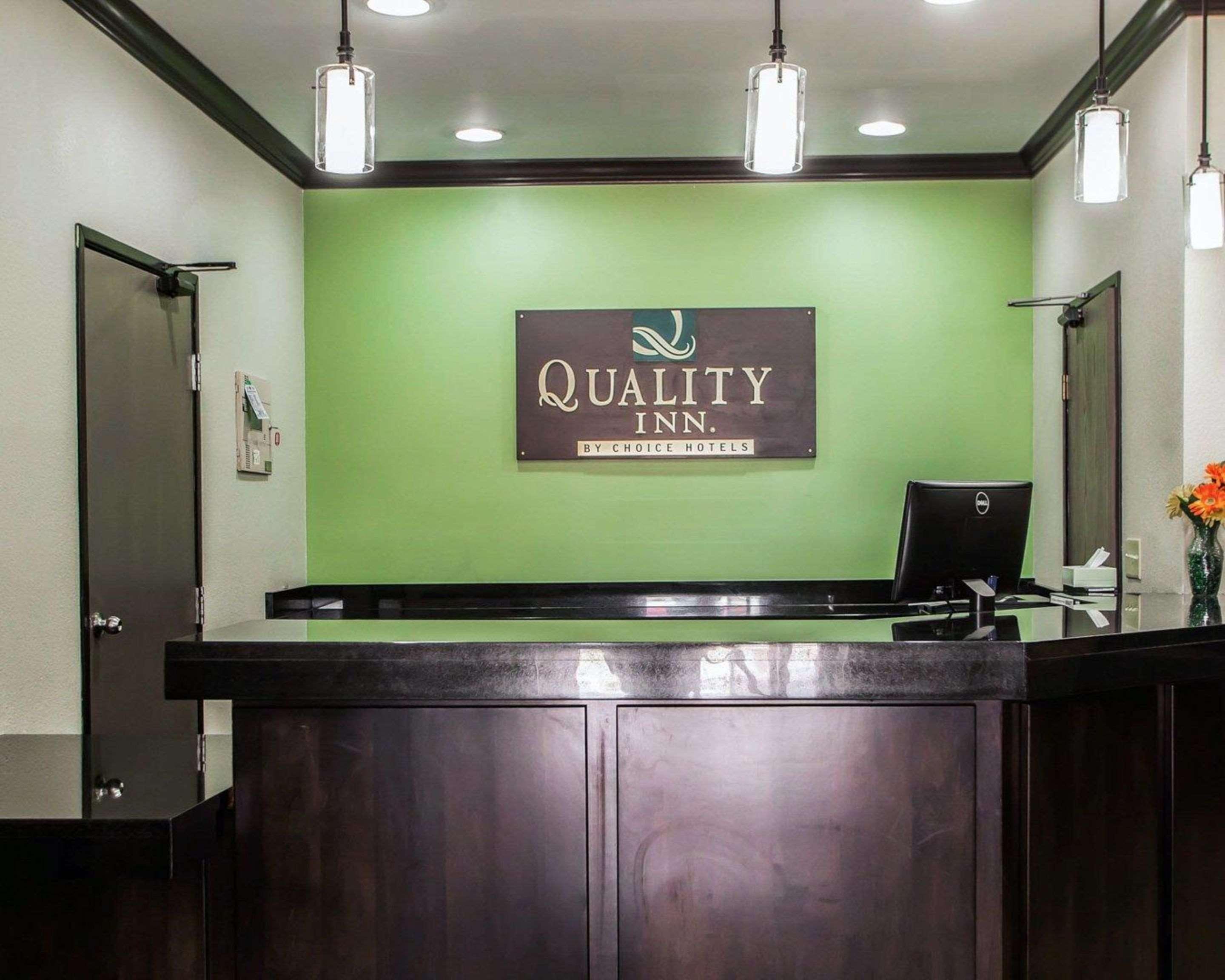 Quality Inn Near I-72 And Hwy 51 Forsyth Экстерьер фото