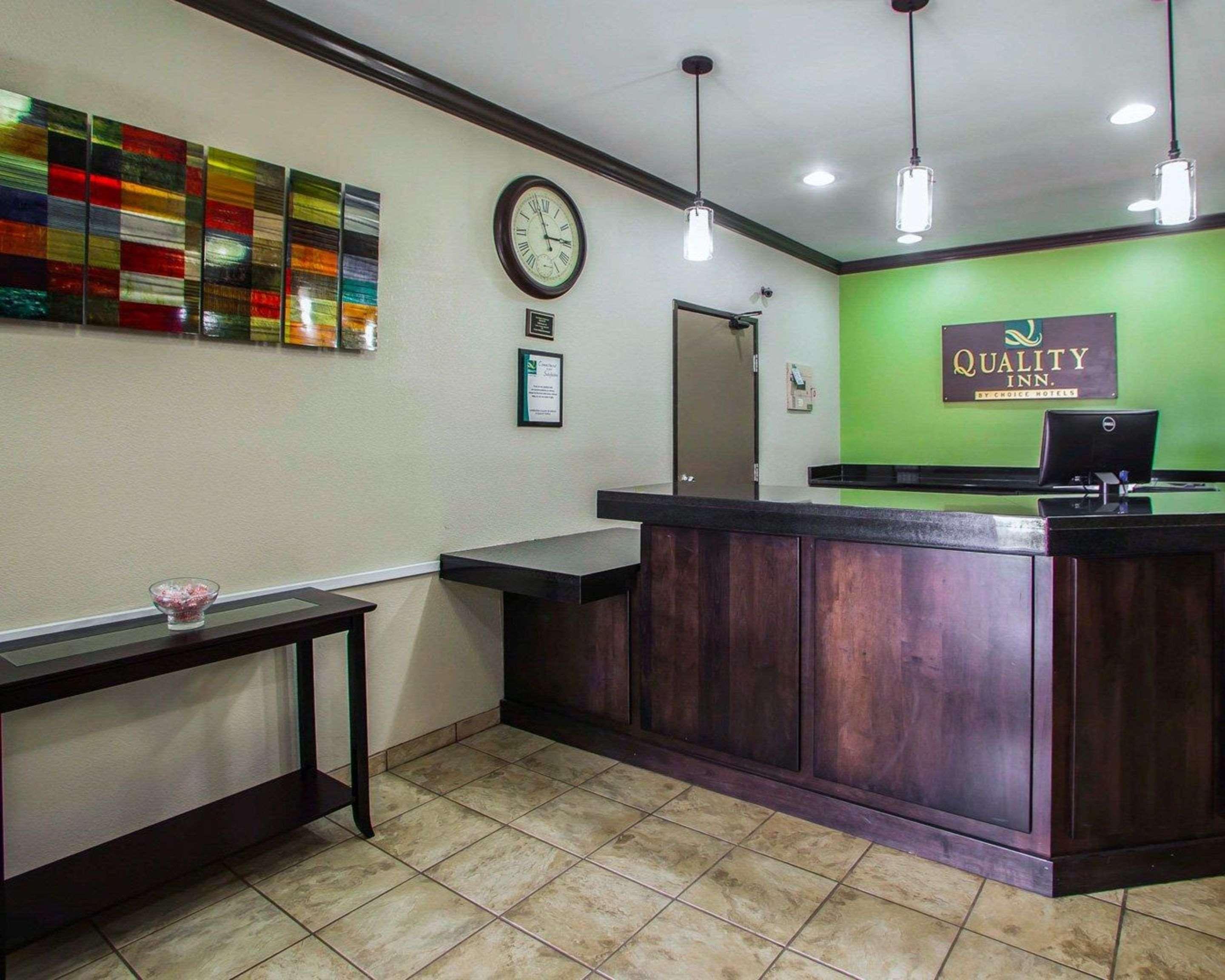 Quality Inn Near I-72 And Hwy 51 Forsyth Экстерьер фото