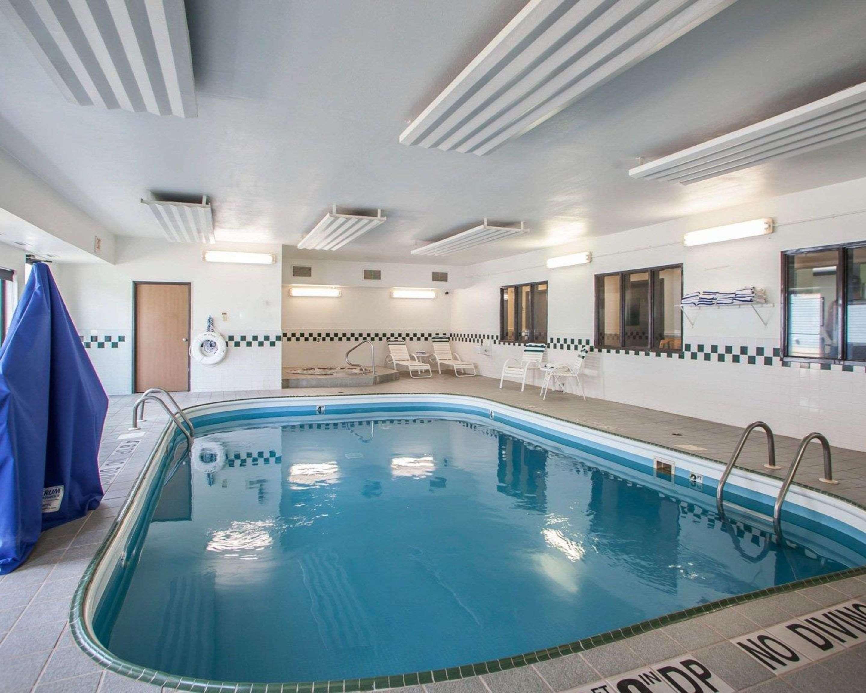 Quality Inn Near I-72 And Hwy 51 Forsyth Экстерьер фото