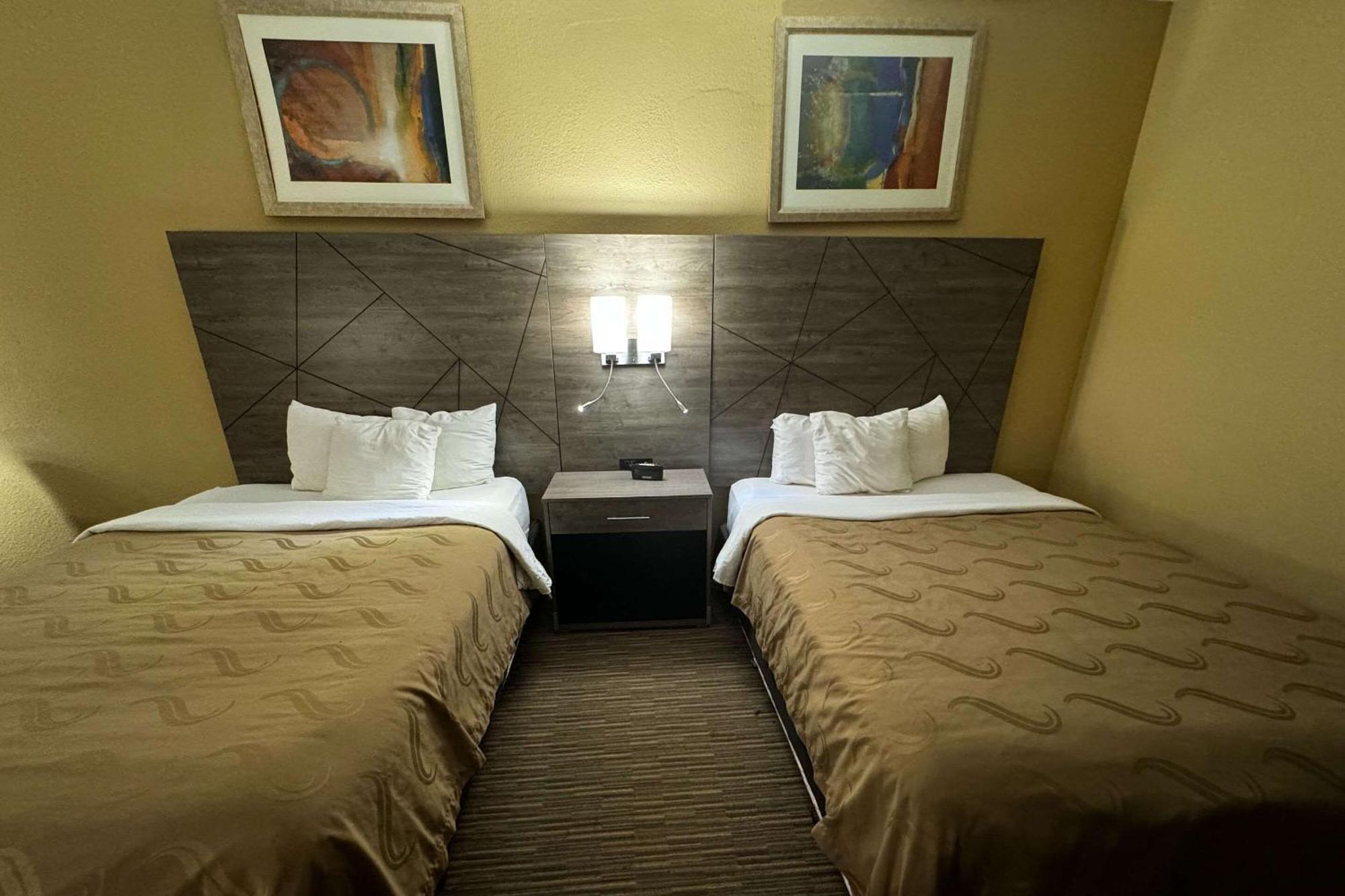 Quality Inn Near I-72 And Hwy 51 Forsyth Экстерьер фото