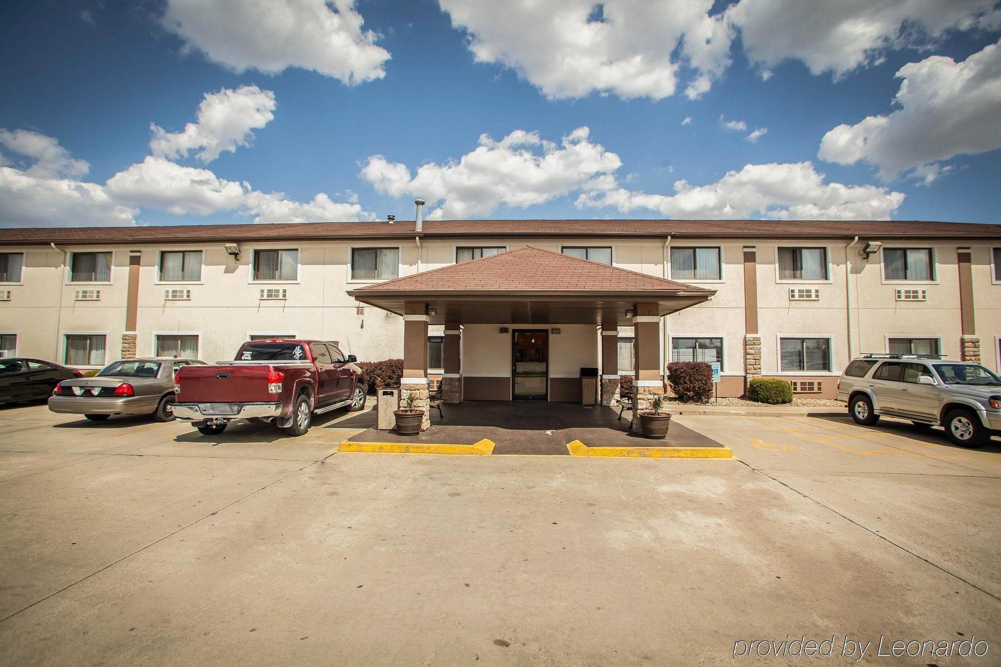 Quality Inn Near I-72 And Hwy 51 Forsyth Экстерьер фото