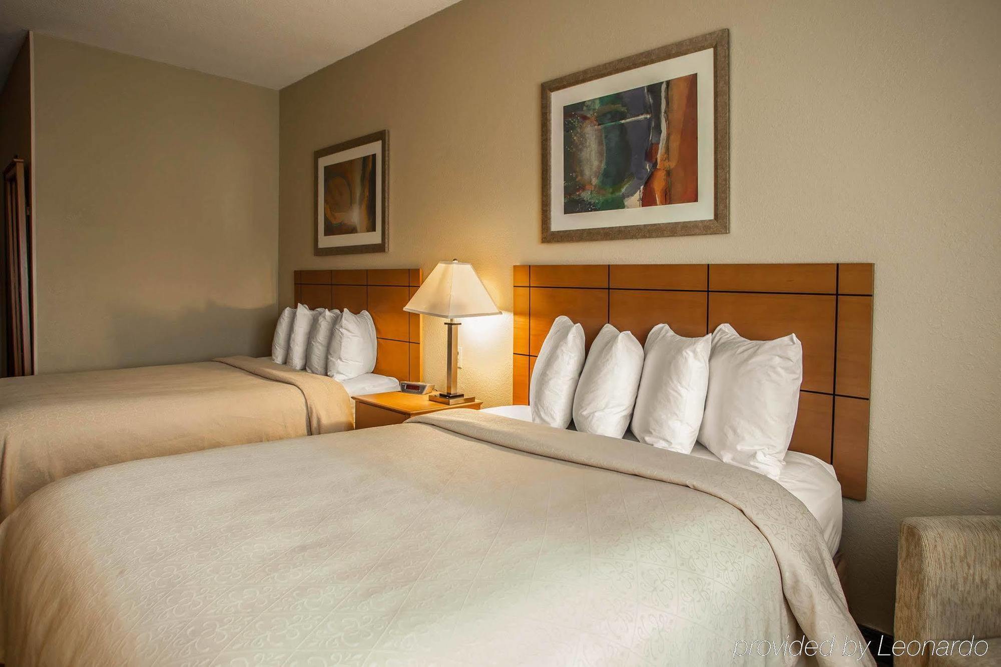 Quality Inn Near I-72 And Hwy 51 Forsyth Экстерьер фото
